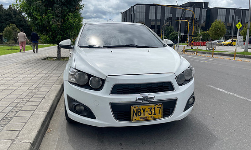 Chevrolet Sonic 1.6 ...