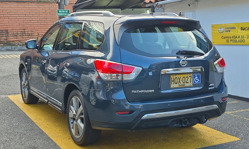 Nissan Pathfinder 3....