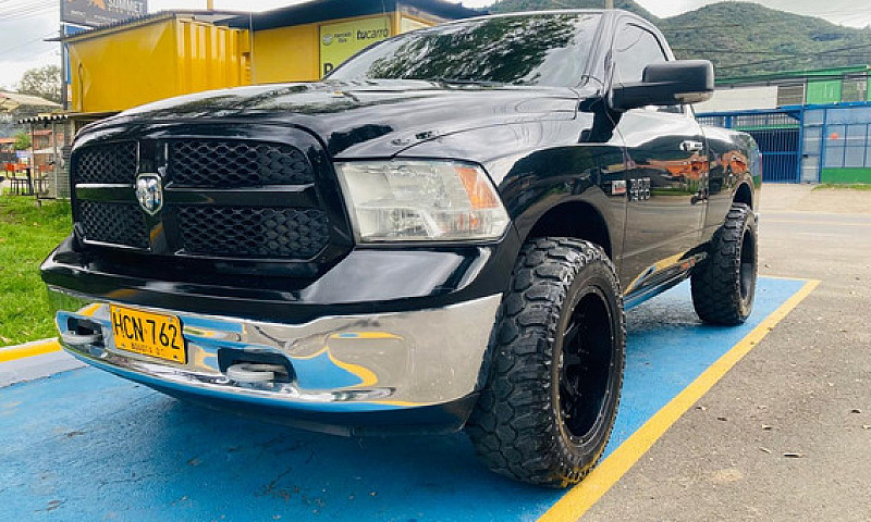 Dodge Ram 5.7 1500 S...