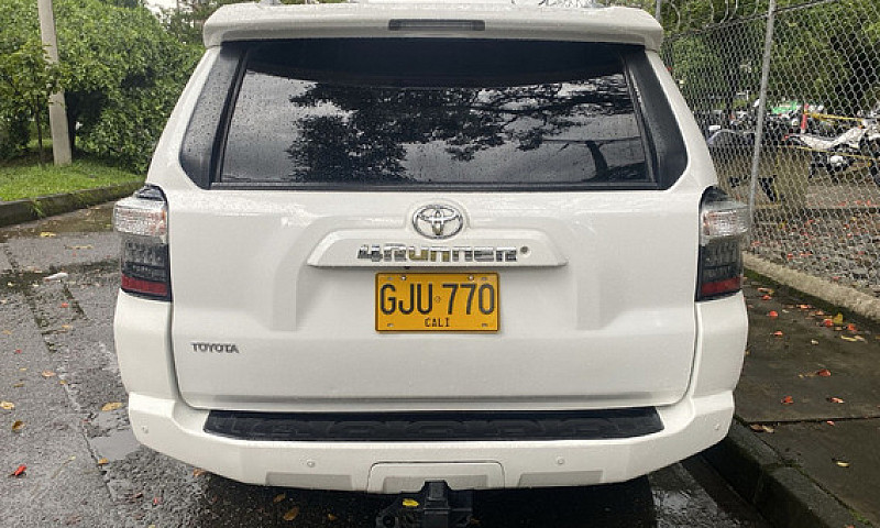 Toyota 4Runner 4.0 S...