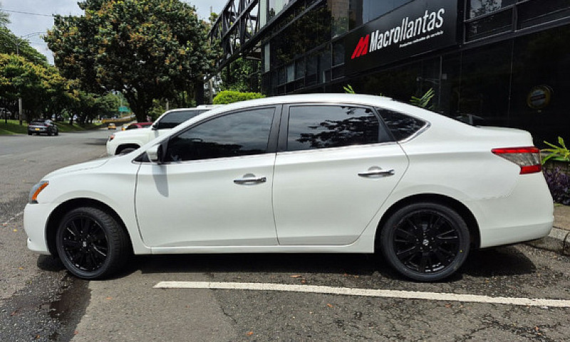 Nissan Sentra 1.8 B1...