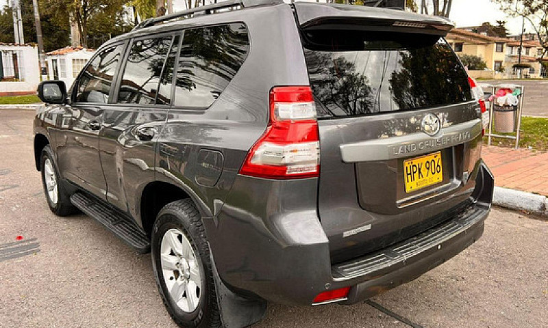 Toyota Prado Tx Blin...