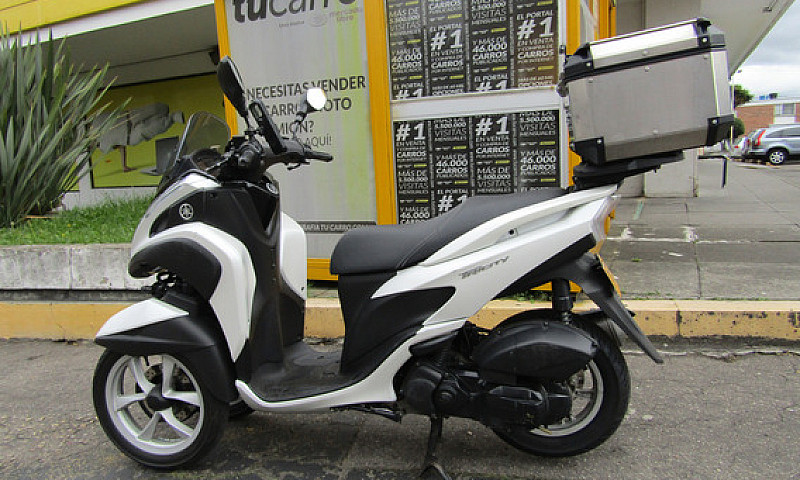 Yamaha Scooters Tric...
