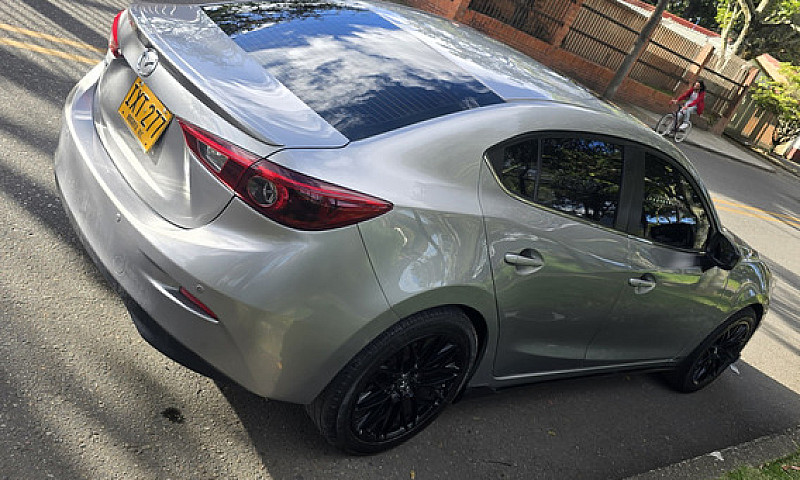 Mazda 3 2.0 Grand To...