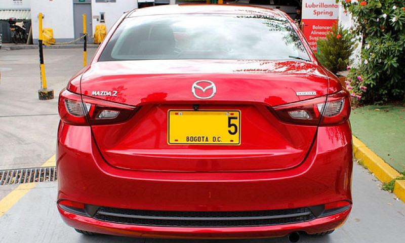 Mazda 2 Touring Seda...