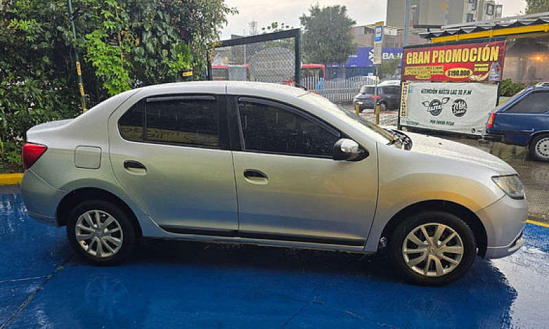 Renault Logan Expres...