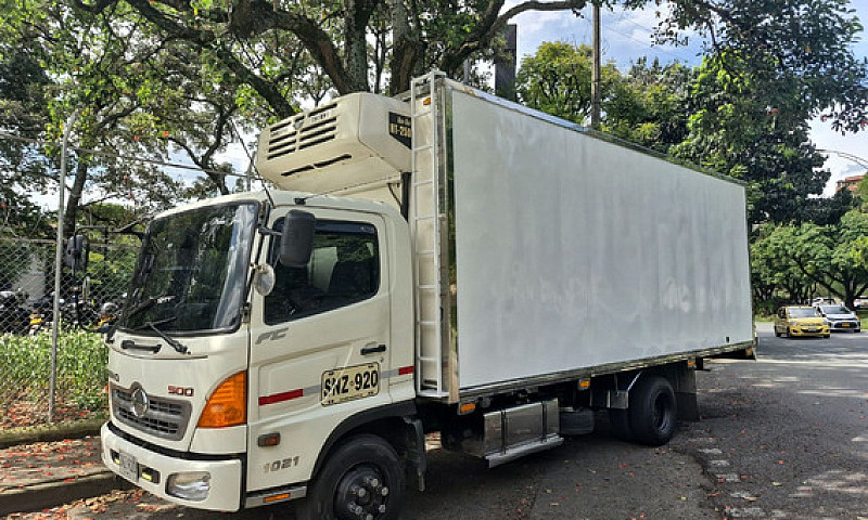 Camion Hino Fc 5.1 D...