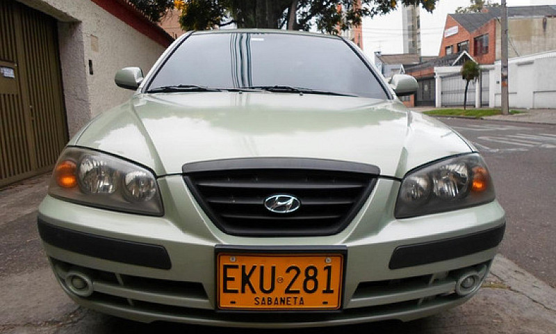 Hyundai Elantra 2.0 ...
