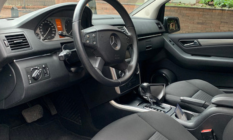 Mercedes-Benz Clase ...