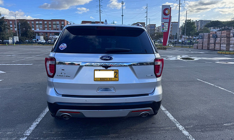 Ford Explorer 3.5 Li...
