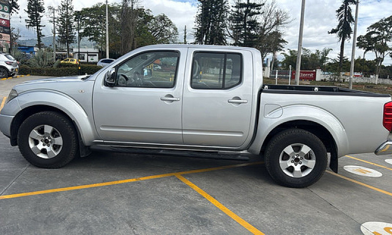 Nissan Navara 2.5 Hi...