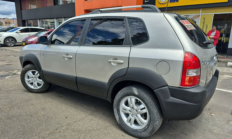 Hyundai Tucson 2.7 G...