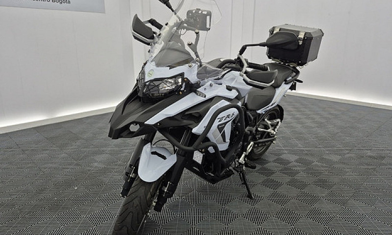Benelli Trk 502...