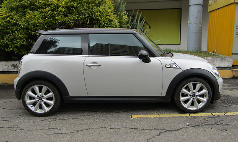 Mini Cooper S R56 1....
