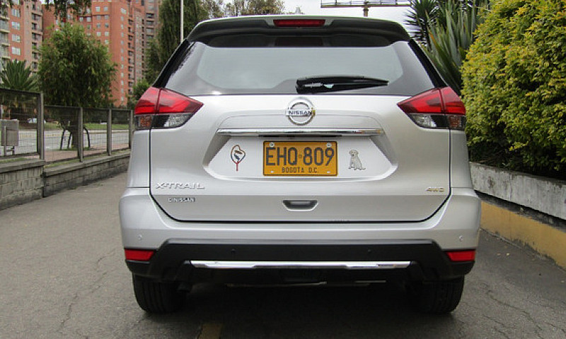 Nissan X-Trail 2.5 T...