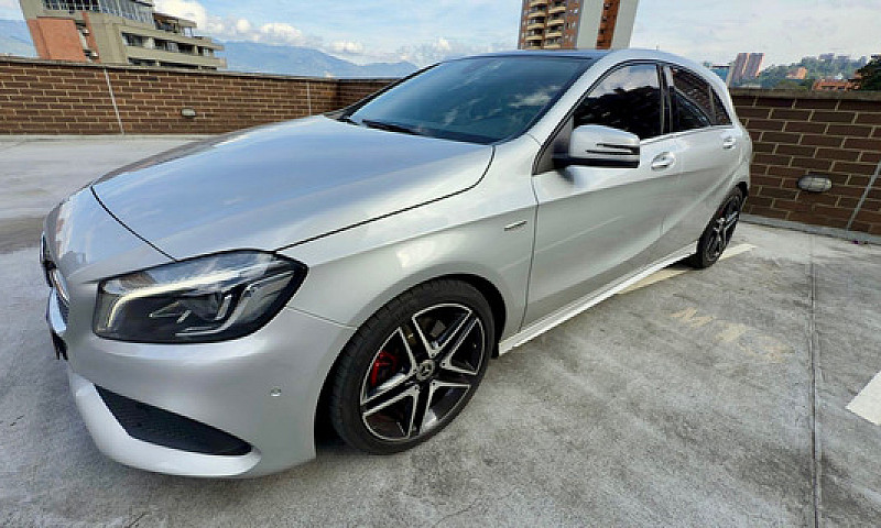 Mercedes-Benz Clase ...