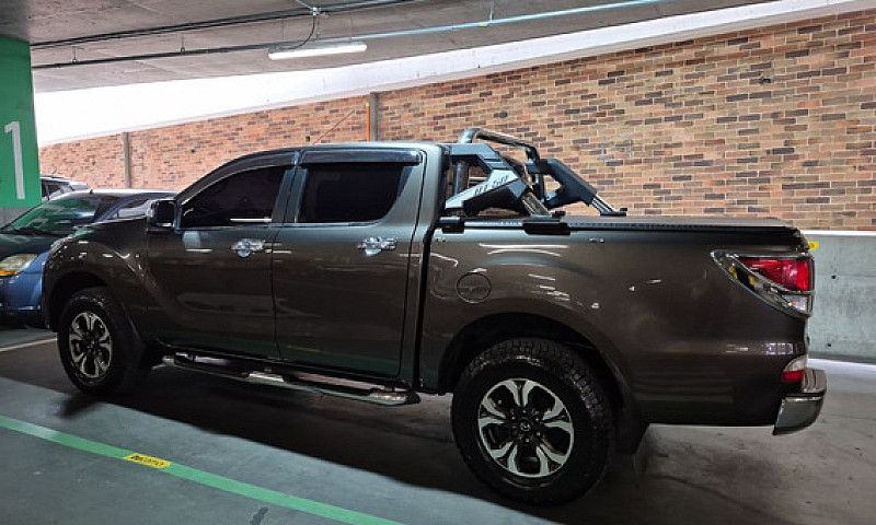 Mazda Bt50 3.2 T. Al...