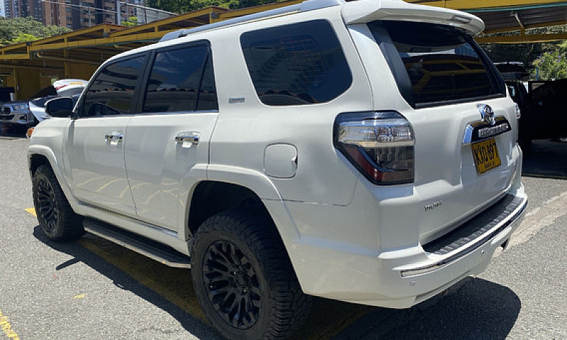 Toyota 4Runner 4.0 L...