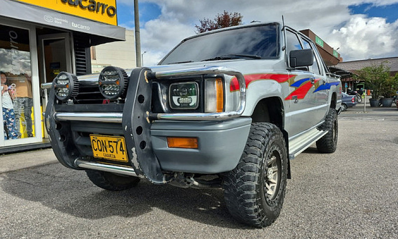 Mitsubishi L200  Mt ...