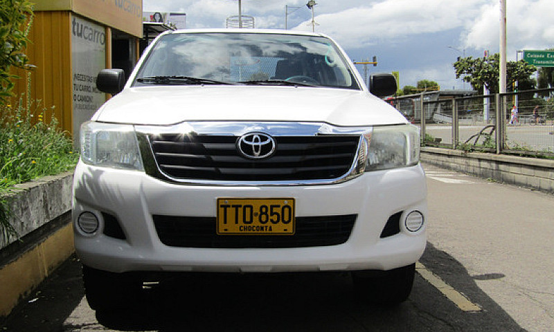 Toyota Hilux 2.5 4X4...