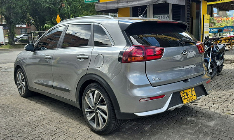 Kia Niro 1.6 Zenith ...