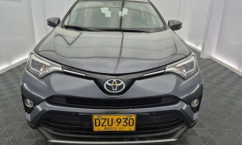 Toyota Rav4 2.0 Stre...