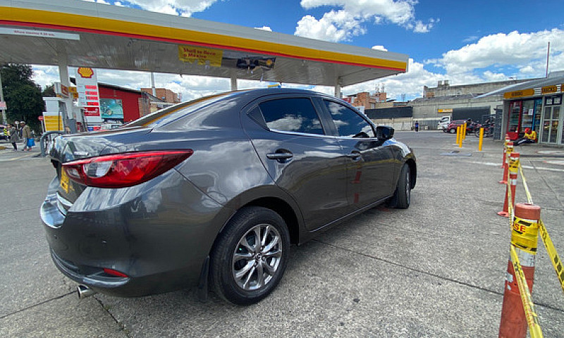Mazda 2 Sedan 1.5 To...