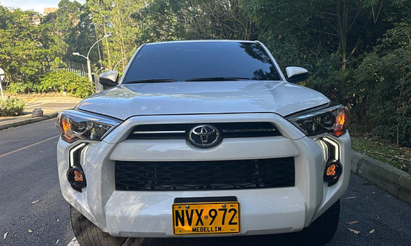 Toyota 4Runner 4.0 S...