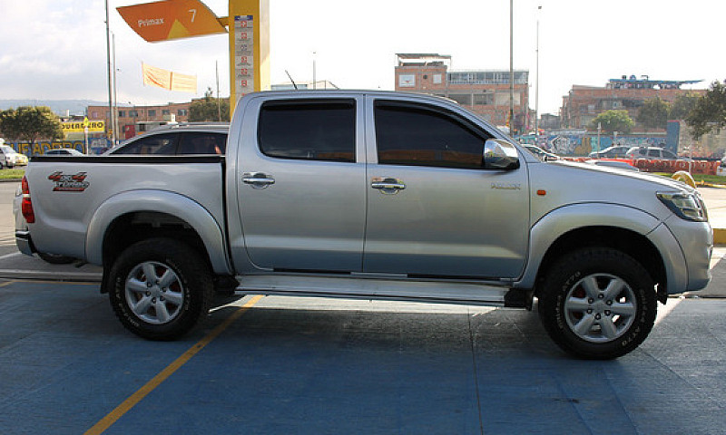 Toyota Hilux 2.5 4X4...
