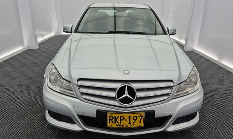 Mercedes-Benz Clase ...