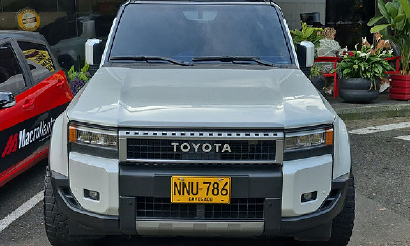 Toyota Land Cruiser ...