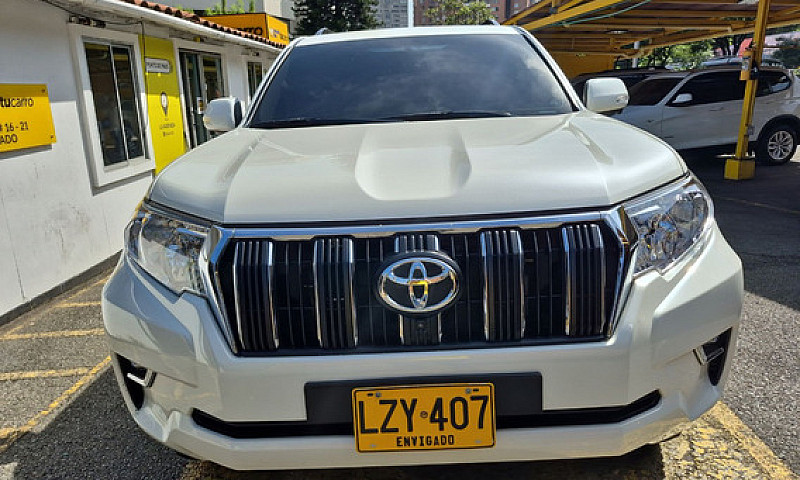 Toyota Prado 2.8 Txl...