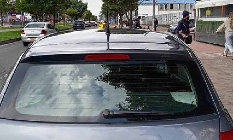 Volkswagen Gol 1.6 T...