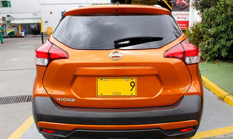 Nissan Kicks 1.6 Sen...