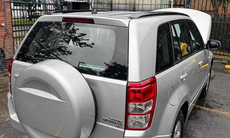 Suzuki Grand Vitara ...