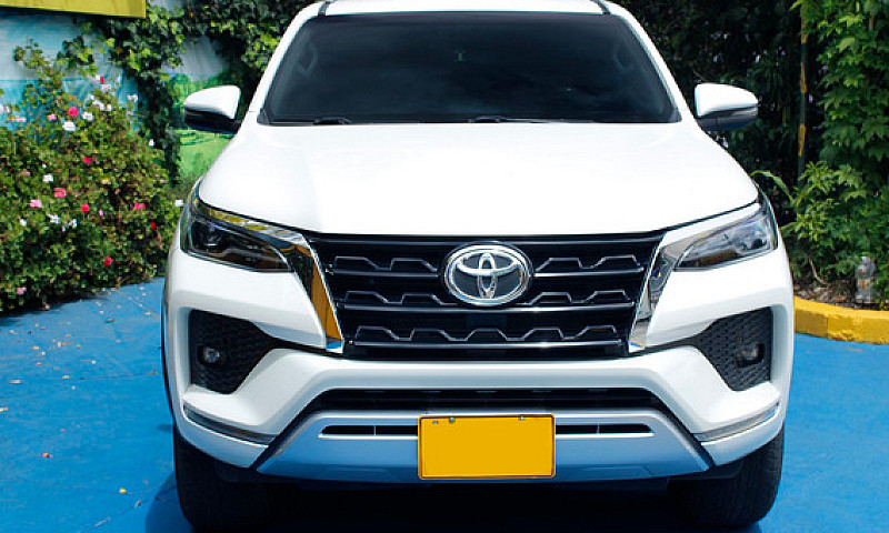 Toyota Fortuner 2.7 ...