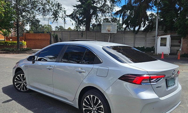 Toyota Corolla 1.8 H...