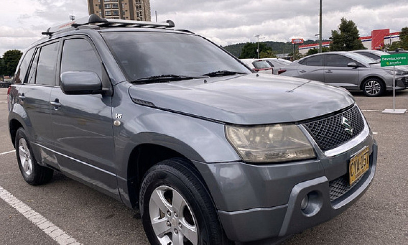 Suzuki Grand Vitara ...