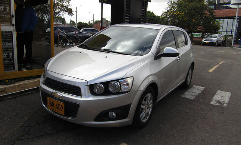 Chevrolet Sonic 1.6 ...