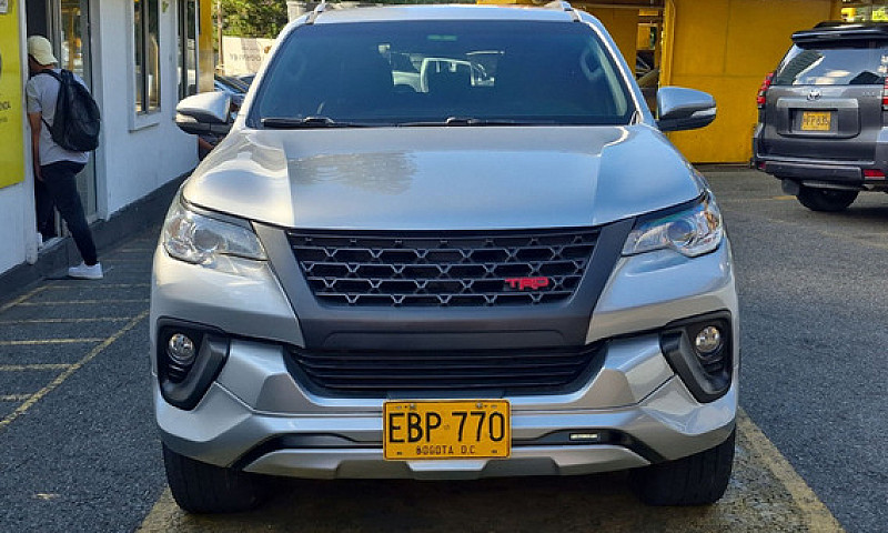 Toyota Fortuner 2.7 ...