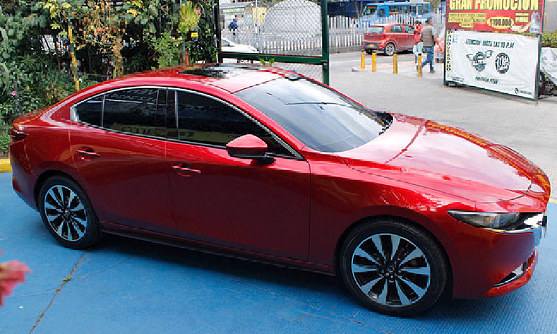 Mazda 3 2.0 Grand To...