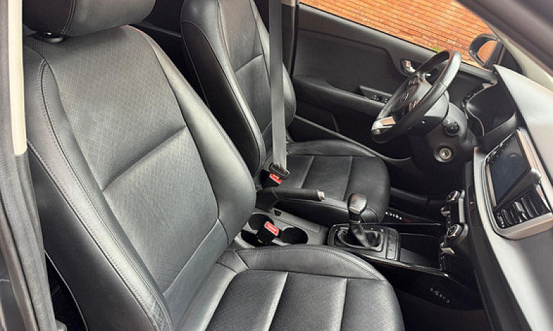 Kia Rio 1.4 Zenith...