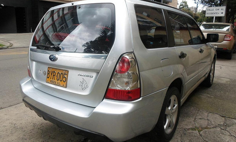 Subaru Forester 2.0 ...