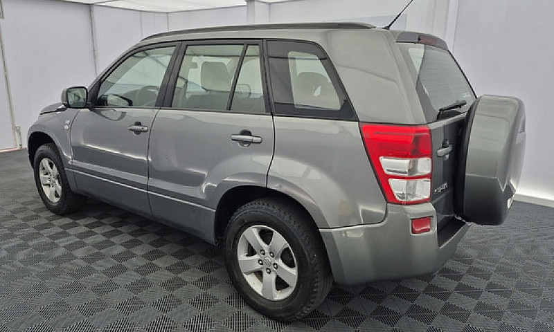 Suzuki Grand Vitara ...