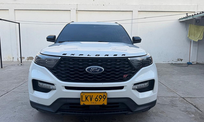 Ford Explorer St...