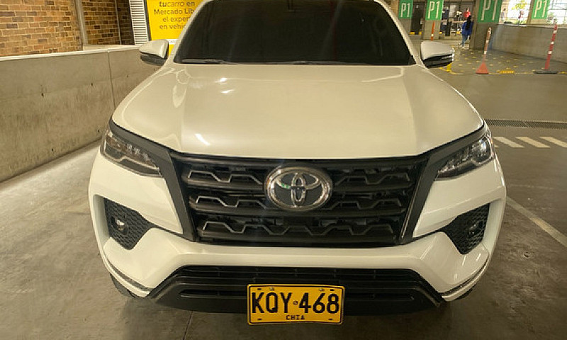 Toyota Fortuner 2.4 ...