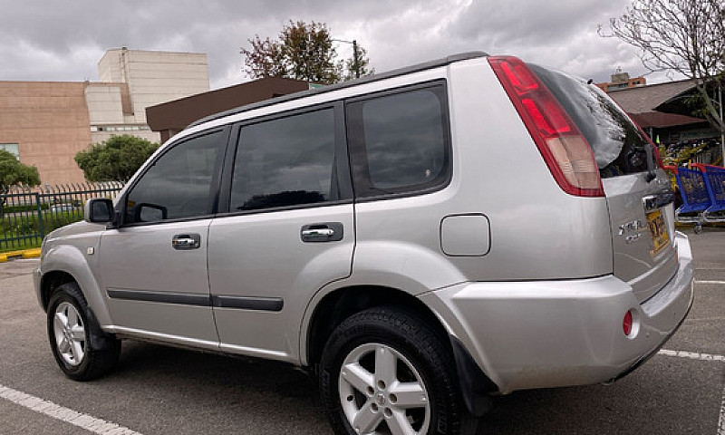 Nissan X-Trail 2.5 S...