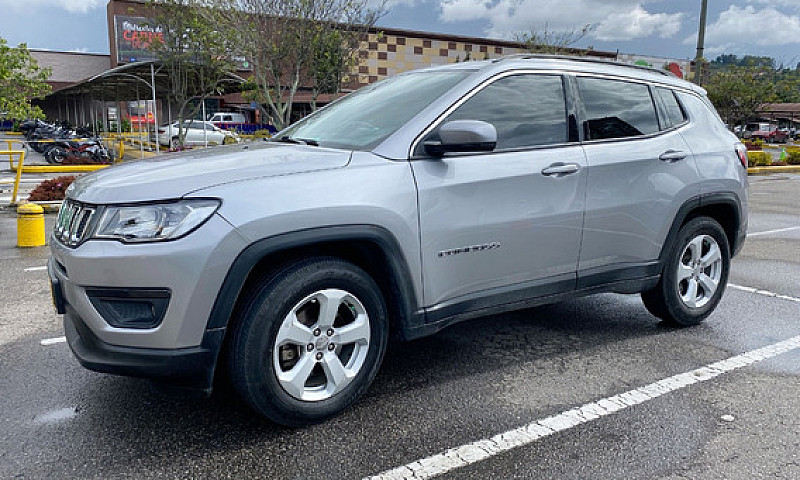 Jeep Compass 2.4 4X2...