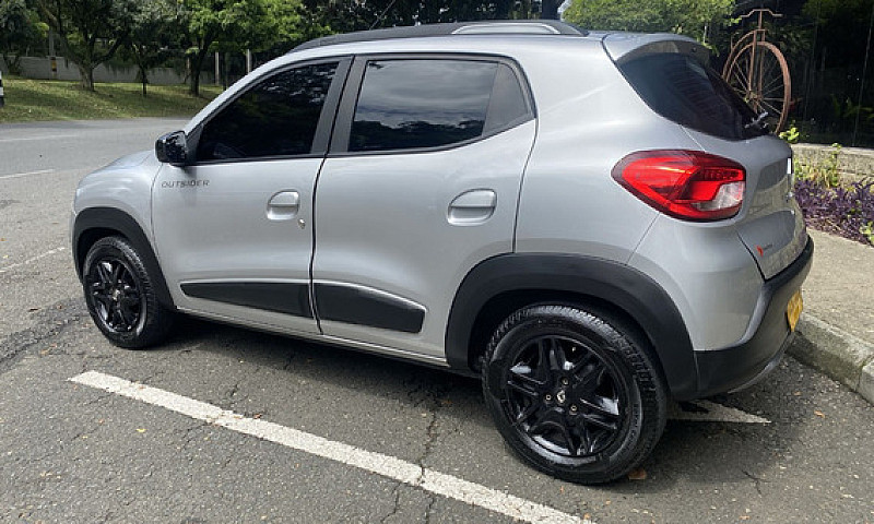 Renault Kwid 1.0 Out...