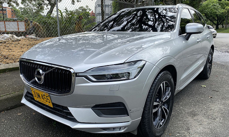 Volvo Xc60 2.0 Momen...